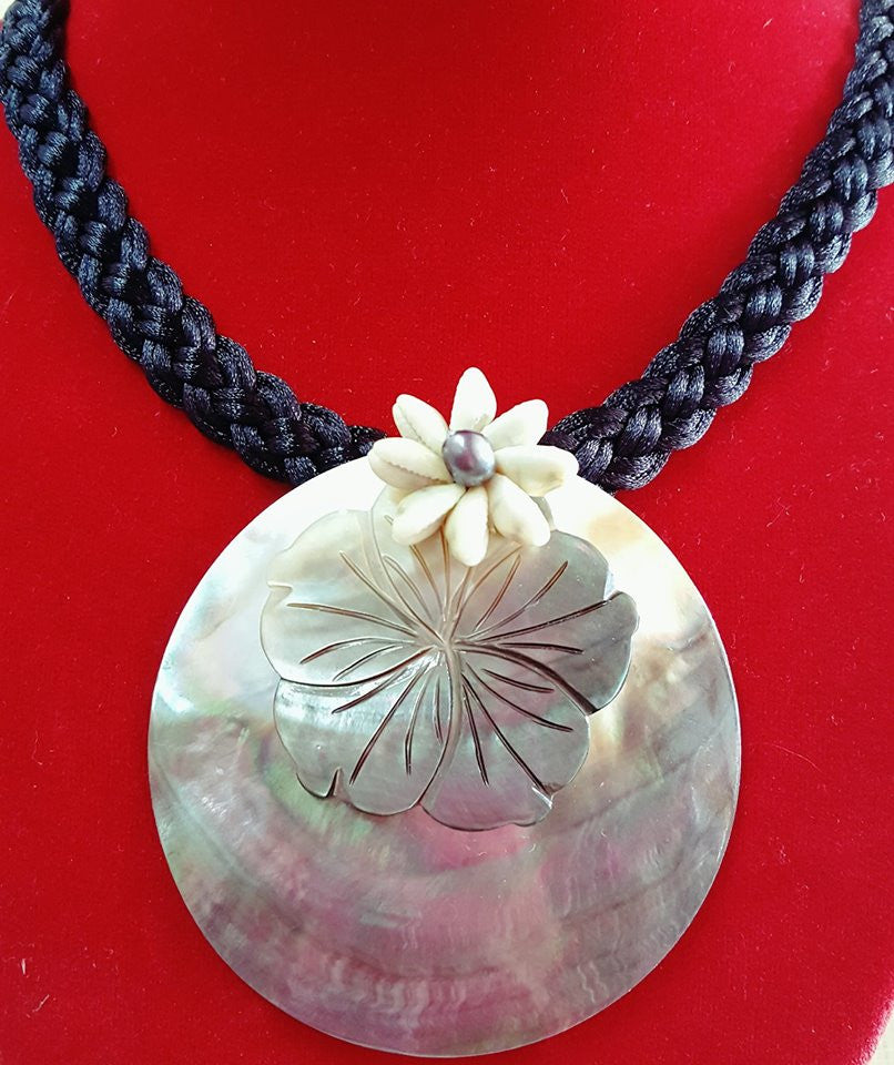 MOTHER OF PEARL BRAIDED NECKLACE