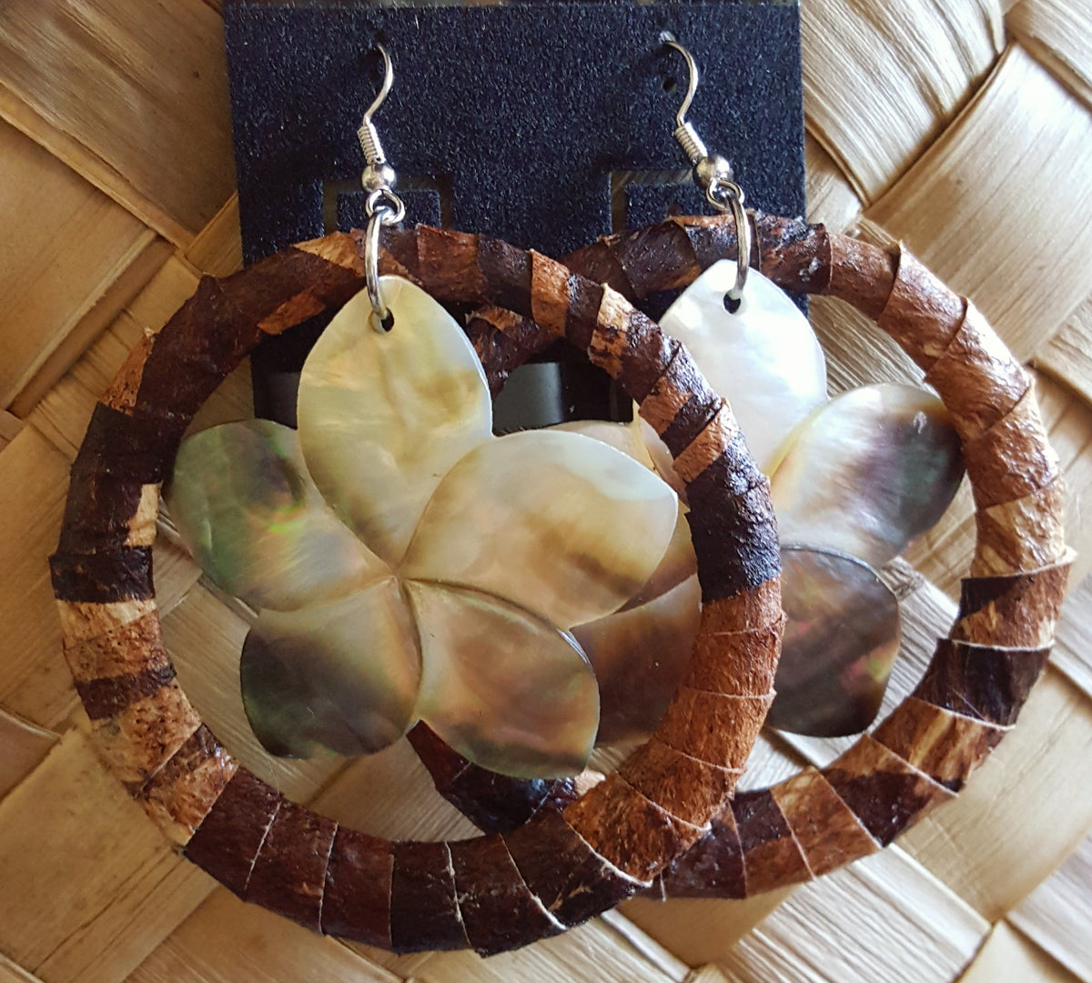 Tapa MOP Earrings
