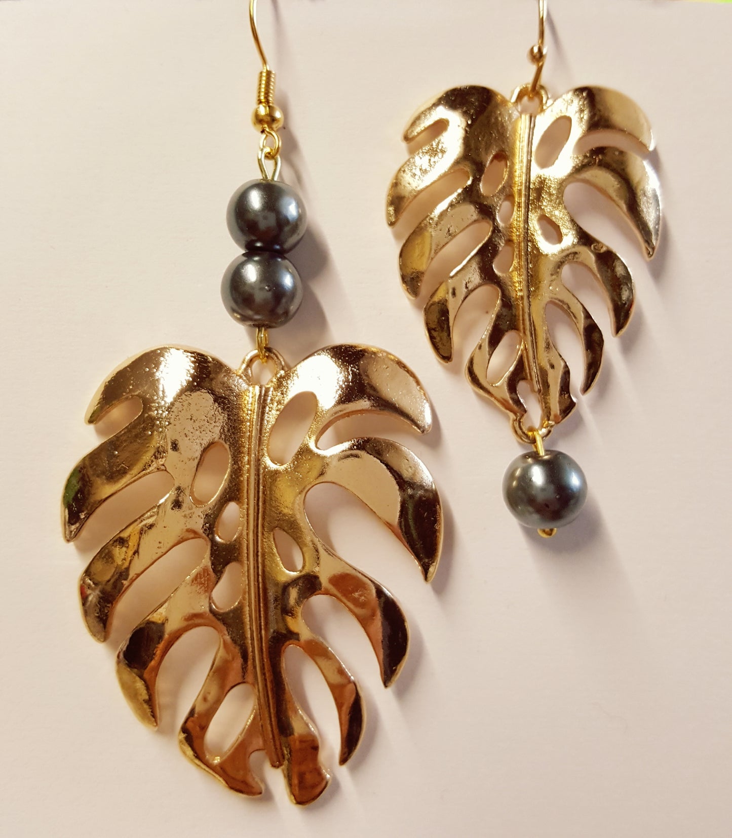 Monstera Earrings