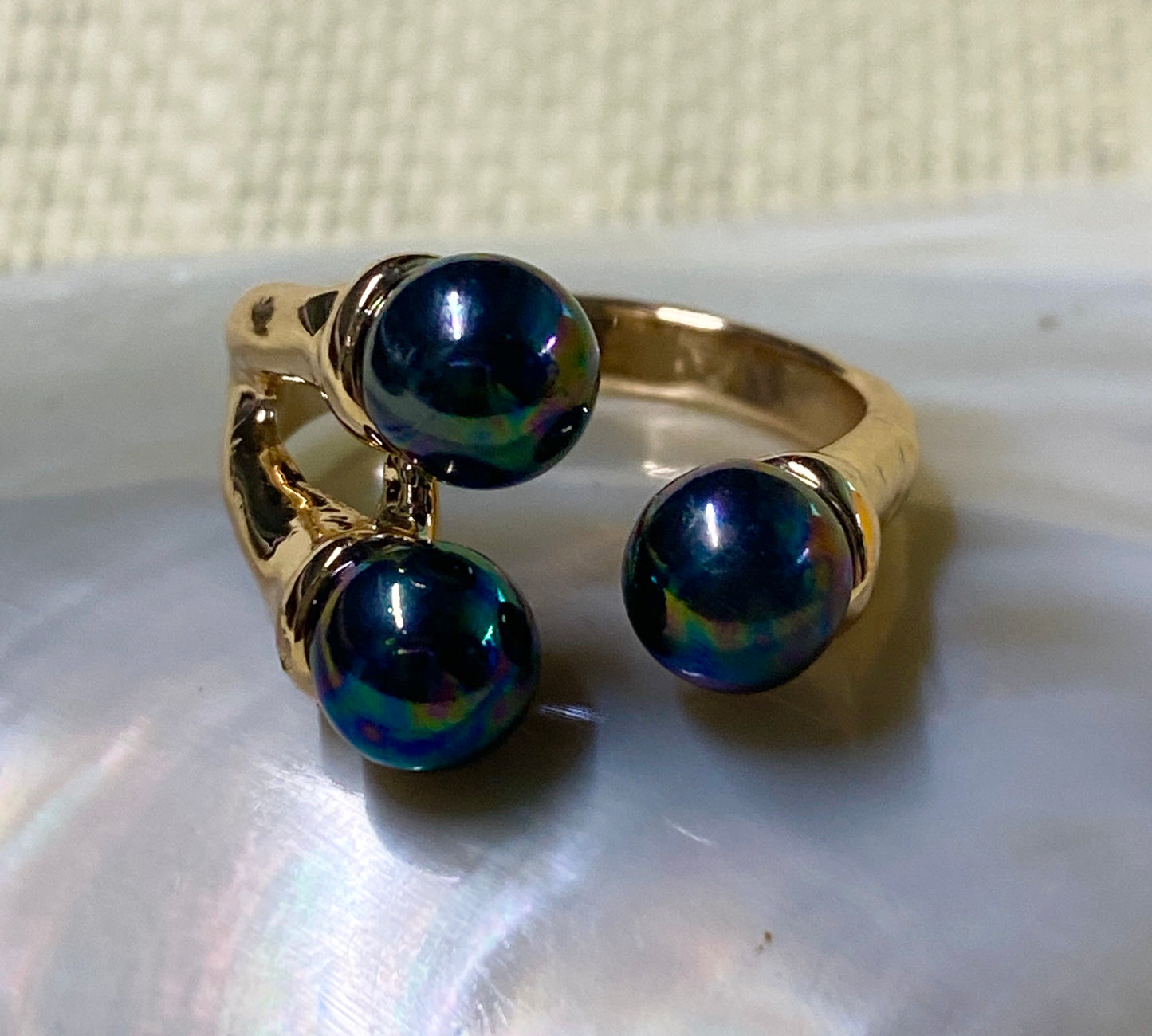 3 Pearl Ring