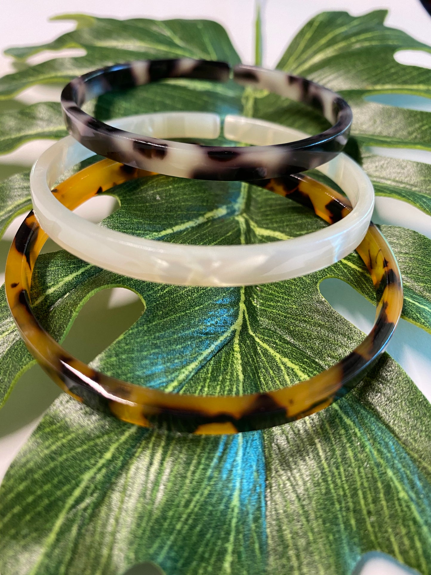 B&W Turtle Shell Bracelet .6mm