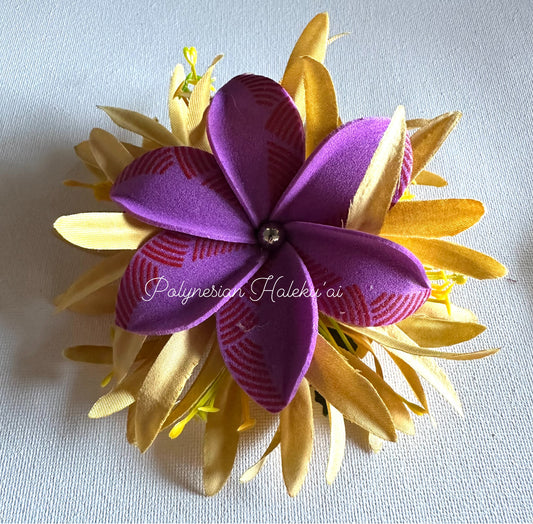 Spider Lily Clip