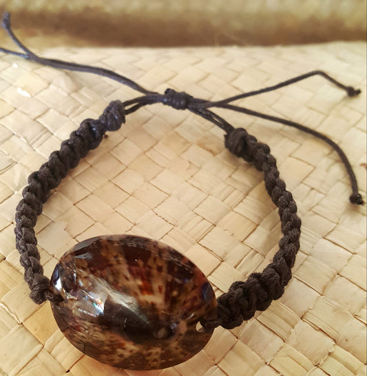 LIMPET SHELL BRACELET