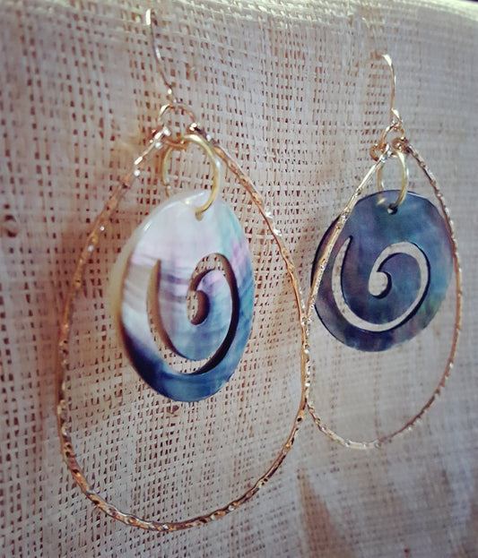 Te Fiti Hammered Earrings