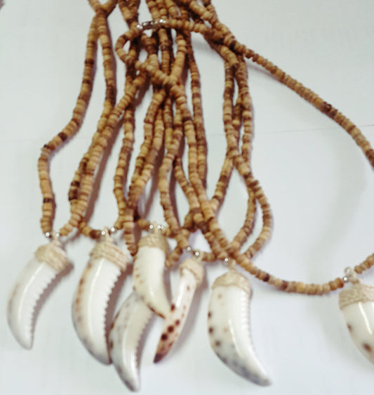 Shell Hook Necklace