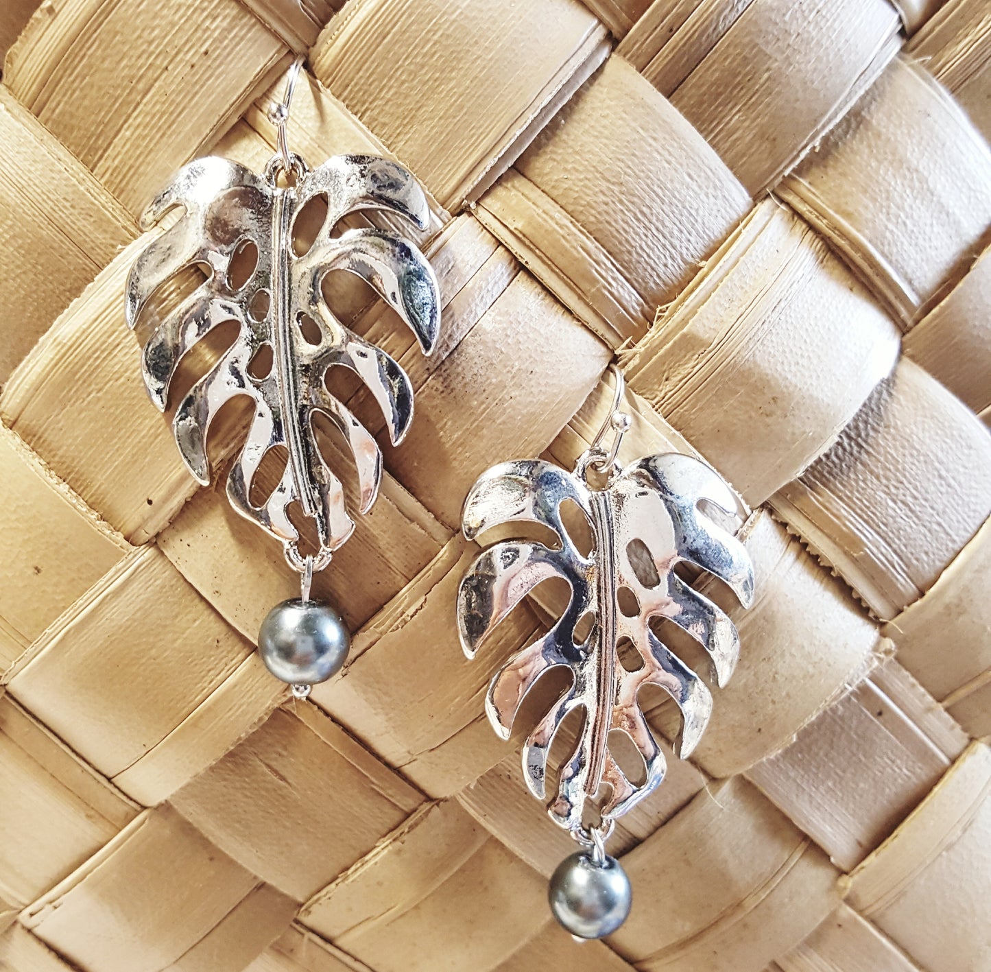 Monstera Earrings
