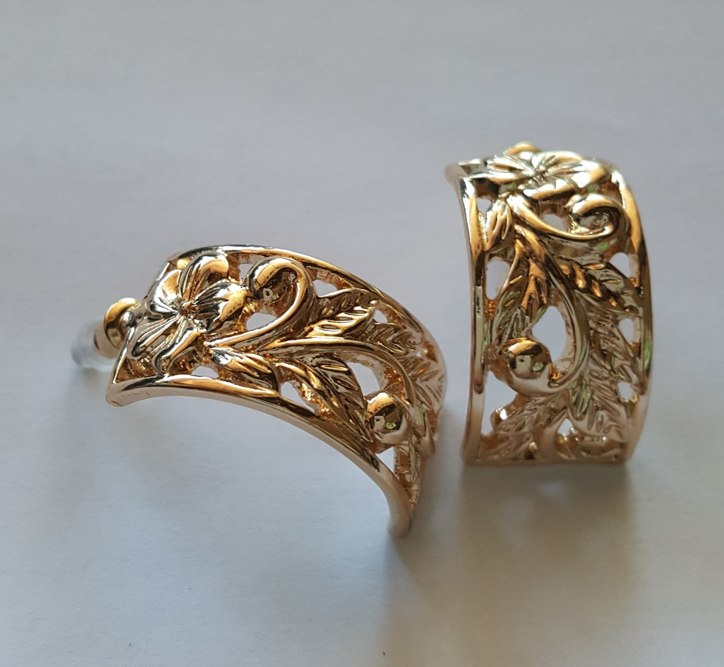 Hawaiian Heirloom Design Earrings