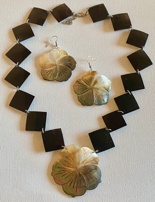 Coconut Necklace Set
