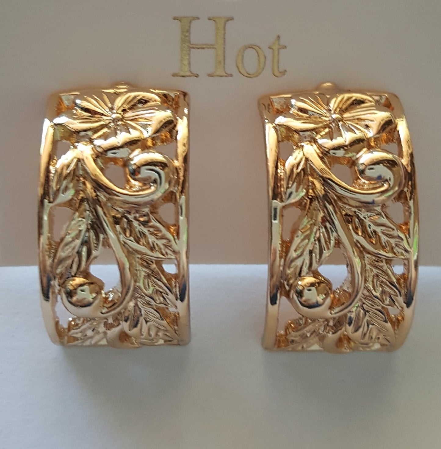 Hawaiian Heirloom Design Earrings