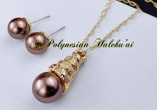 Hawaiian Heirloom Design Pearl Set